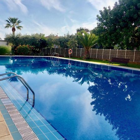 Apartamento Bonito Cerca De La Playa كامبريلس المظهر الخارجي الصورة