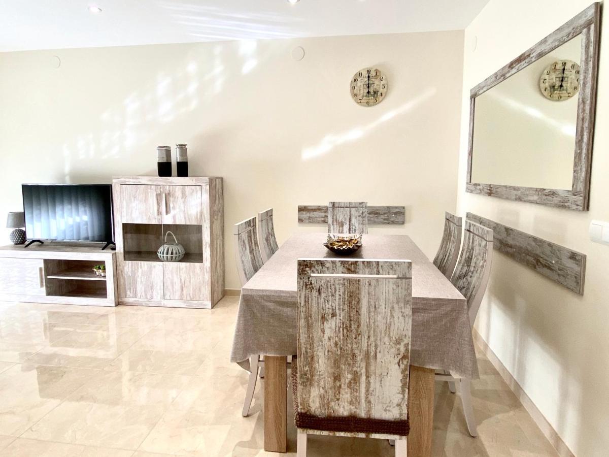 Apartamento Bonito Cerca De La Playa كامبريلس المظهر الخارجي الصورة